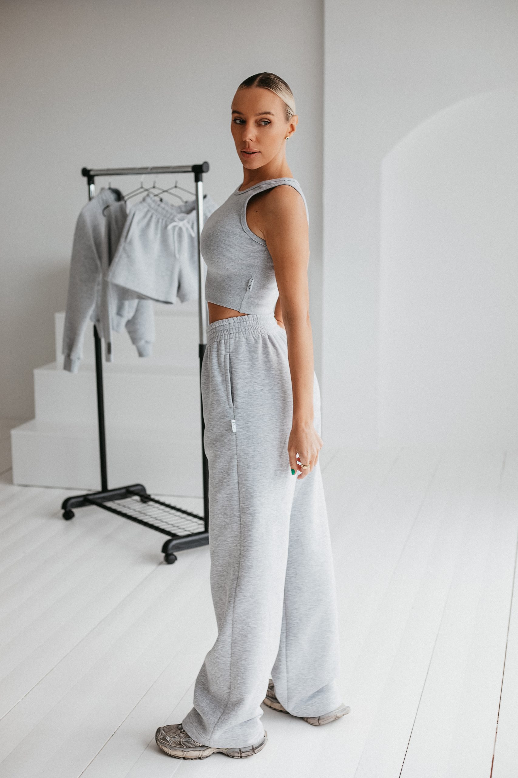 LOUNGE LUXE - Image 6